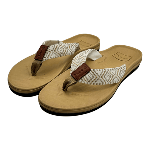 Buc-ee's Woman Flip Flop Sandal - Tapestry