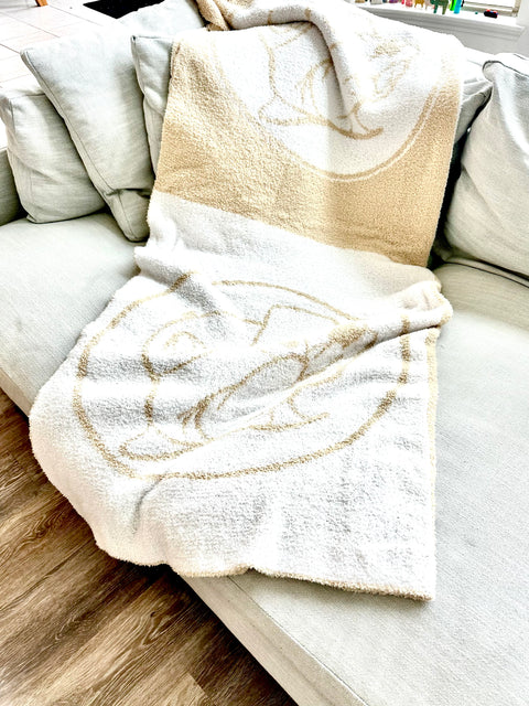 Buc-ee's Feather Knit Throw