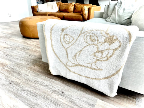 Buc-ee's Feather Knit Throw