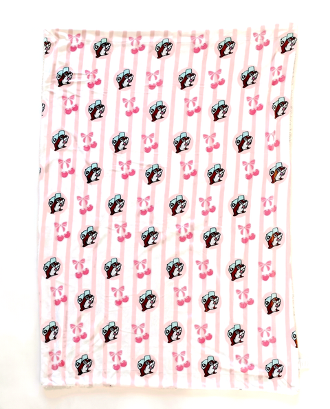 Pink Sherpa blanket - soft and cozy material