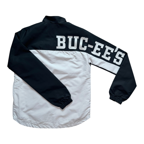 Polyester windbreaker - lightweight and comfortable