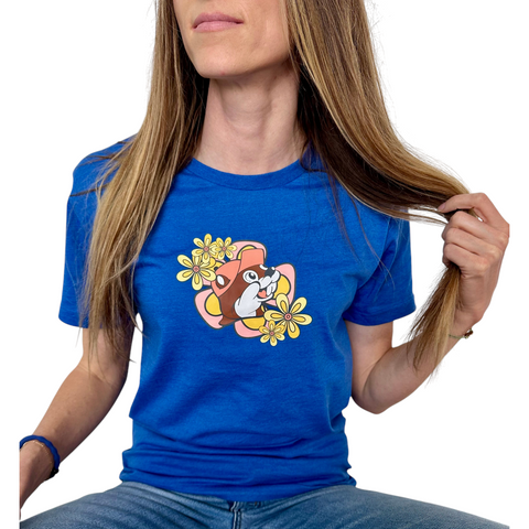 Adult Blue Just A Girl Who Loves Buc-ee's T-Shirt